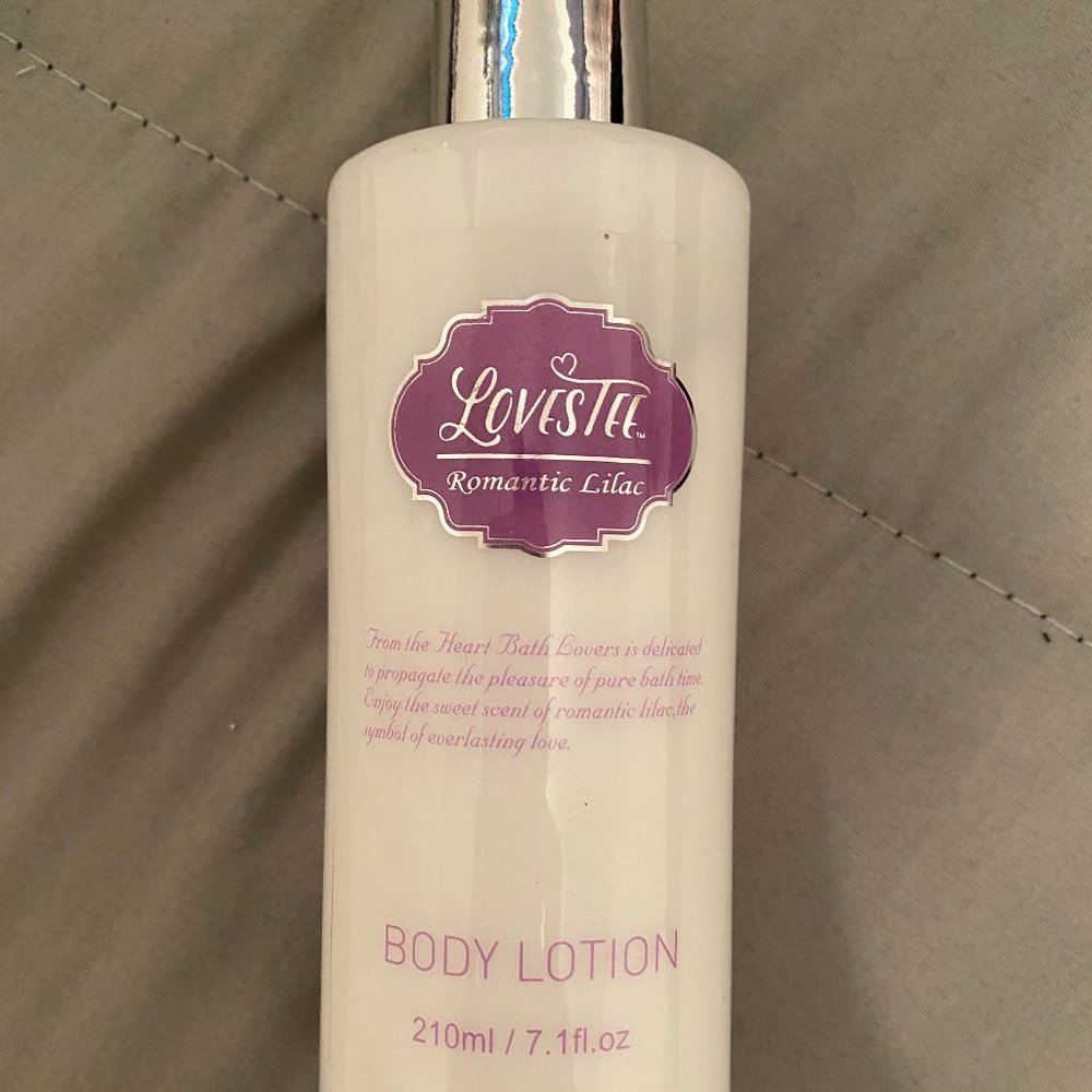7.1 fl oz scented lotion